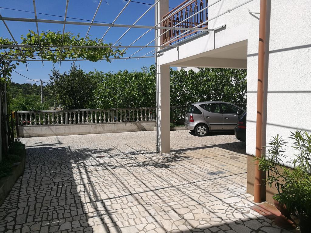 Apartment Anita Сен Екстериор снимка